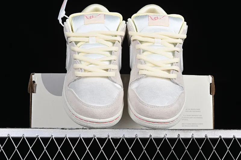 All categories Nk SB Dunk series Nk SB Dunk Low low-top sneakers F version Nk SB Dunk Low 2024 Valentine's Day theme SB low-top casual sneakers FZ5654-100